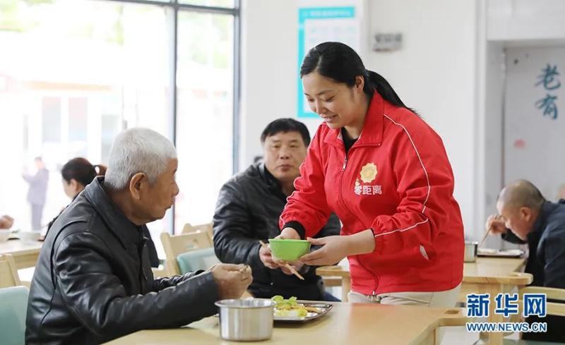 仇婷婷：“萌新社工”蜕变记