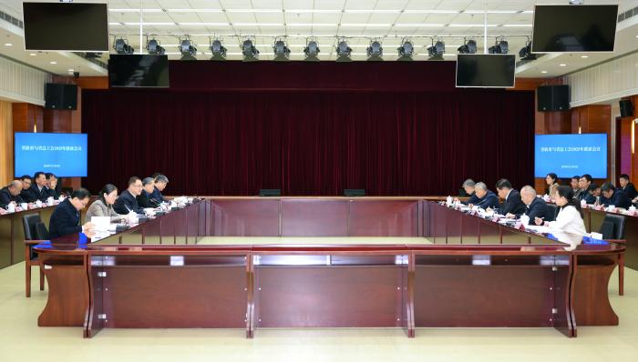 省政府与省总工会2025年联席会议举行